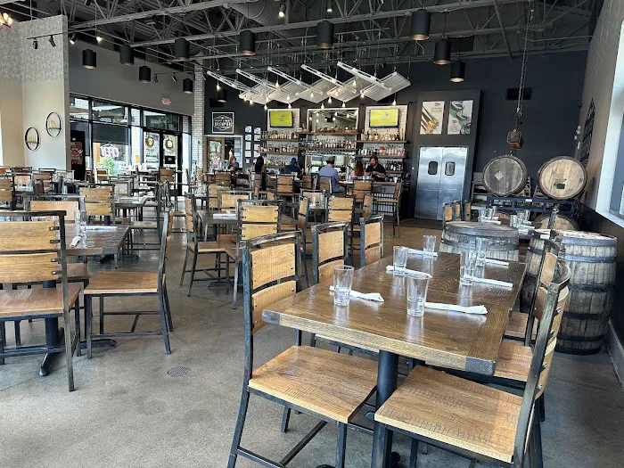 Cherry Street Brewpub at Halcyon 5