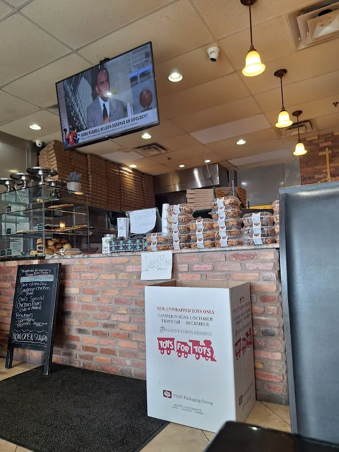 Pozzy Bros. Pizza 8