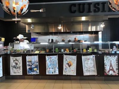 Chez Cani Café & Bistro 0