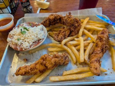 Wahoo Seafood Grill 0