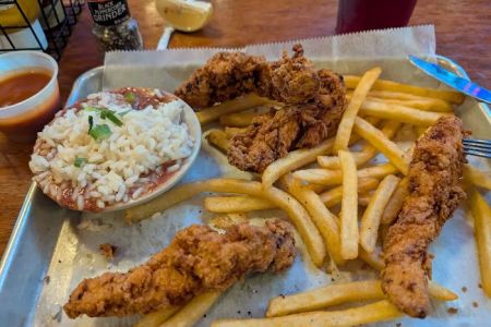 Wahoo Seafood Grill