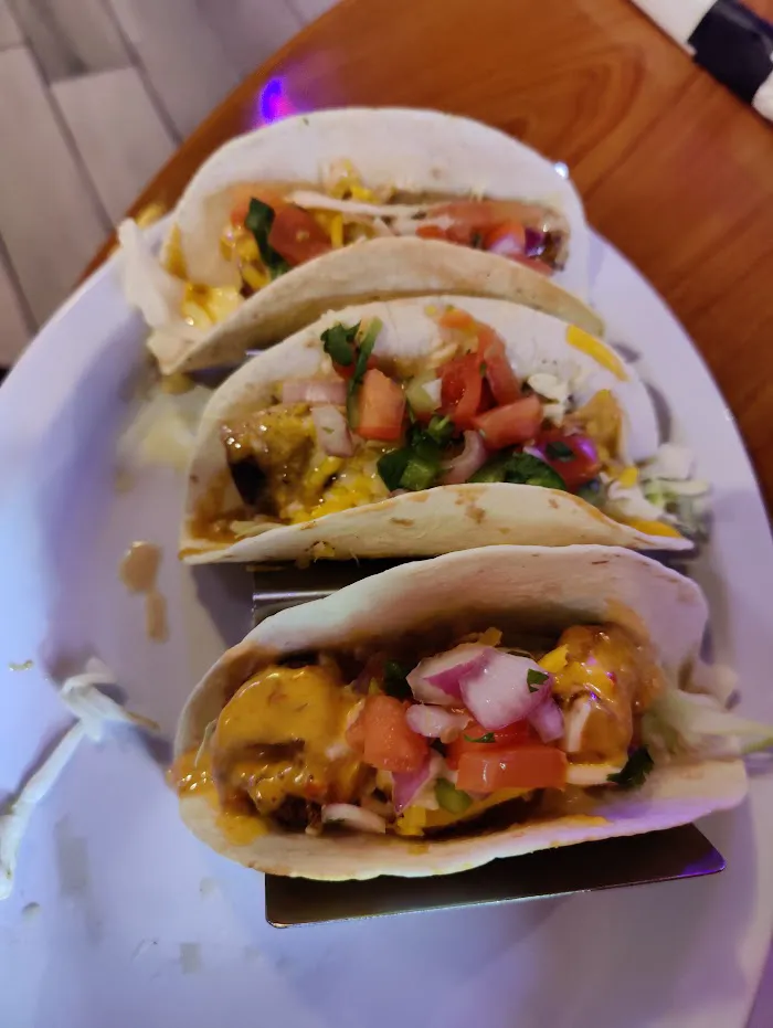 Wahoo Seafood Grill 10