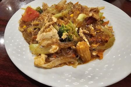 Tup Tim Thai Restaurant and Sushi Bar
