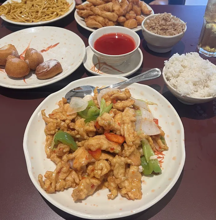 Grand Wok Chinese Cuisine 6