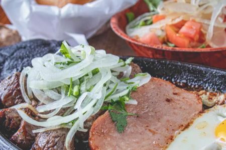 Yummy Pho & Bo Ne