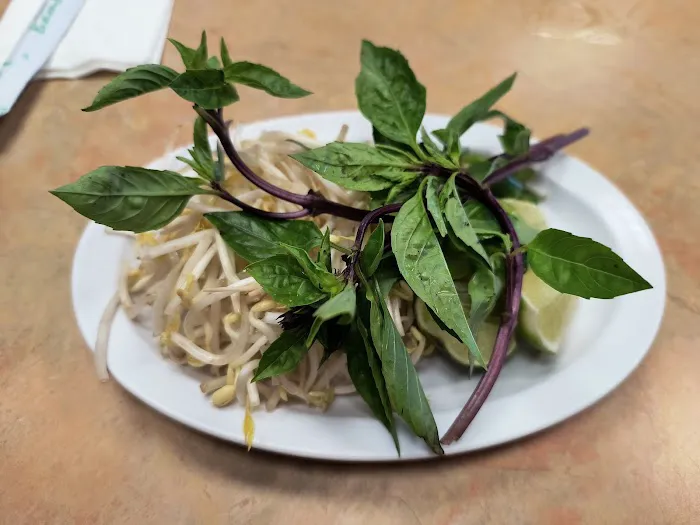 Pho 88 7