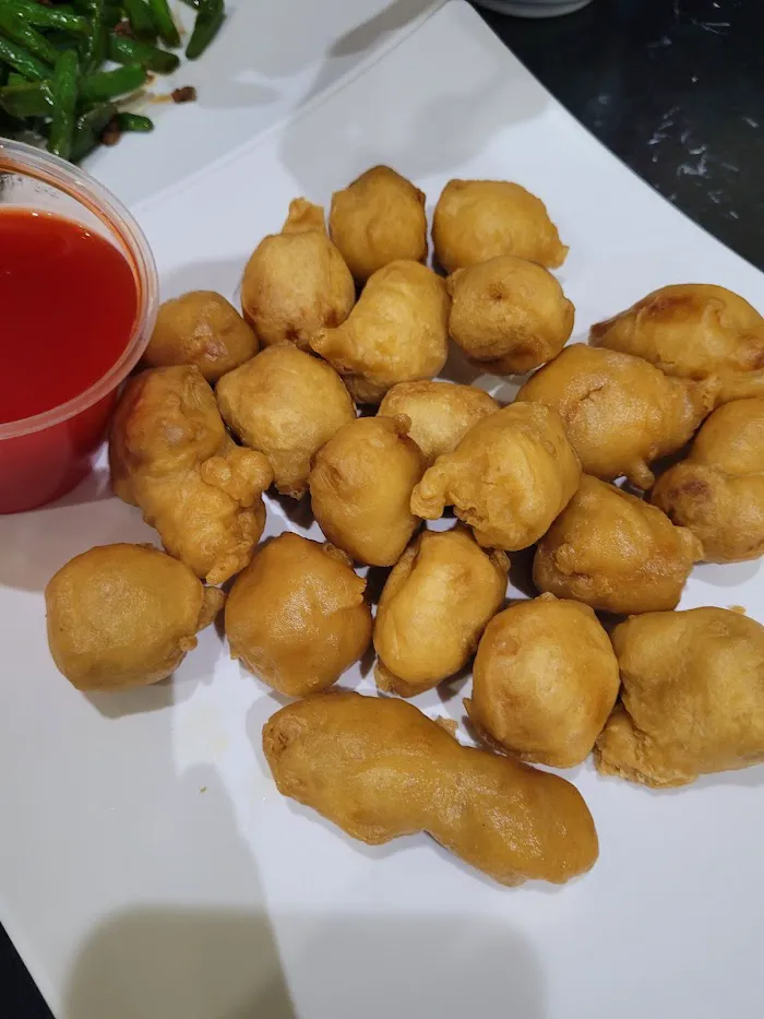Z&T Chinese Cafe 8