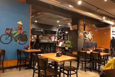 Huế Asian Kitchen