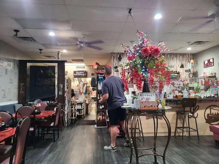 Ling's Asian Cuisine 4