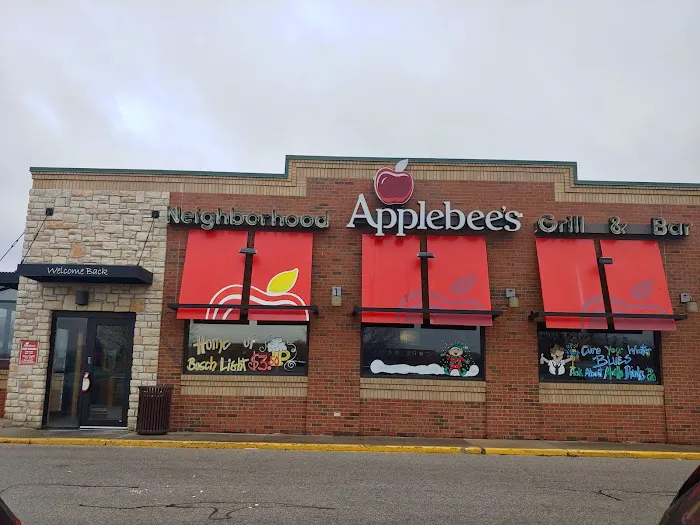 Applebee's Grill + Bar 4