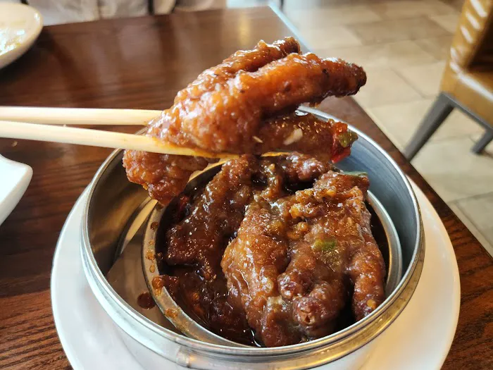 New Gold Mountain Restaurant 9
