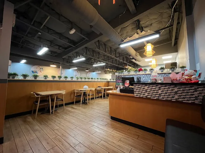 Red 8 Asian Cuisine & Sushi Bar 2
