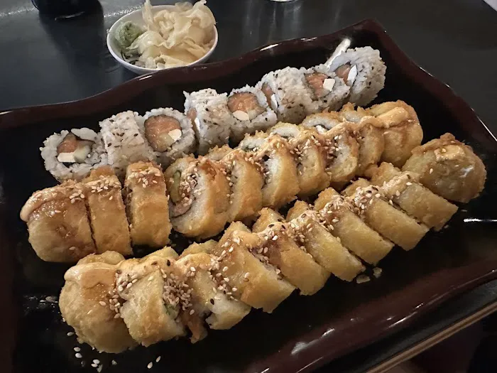 Tsunami Restaurant & Sushi Bar - Union Heights 6