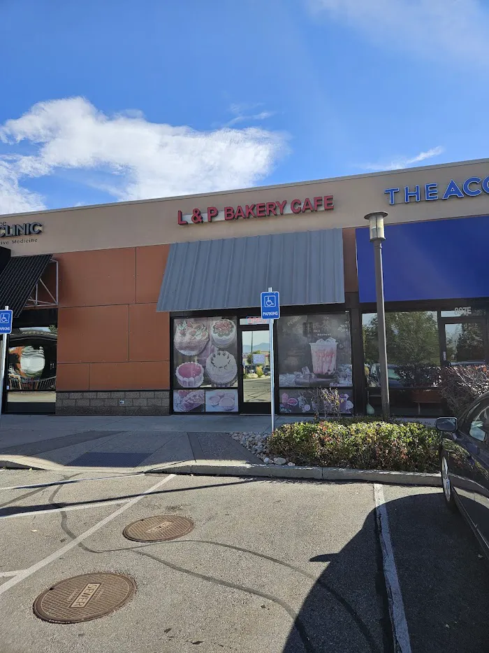 L & P Bakery Cafe 5