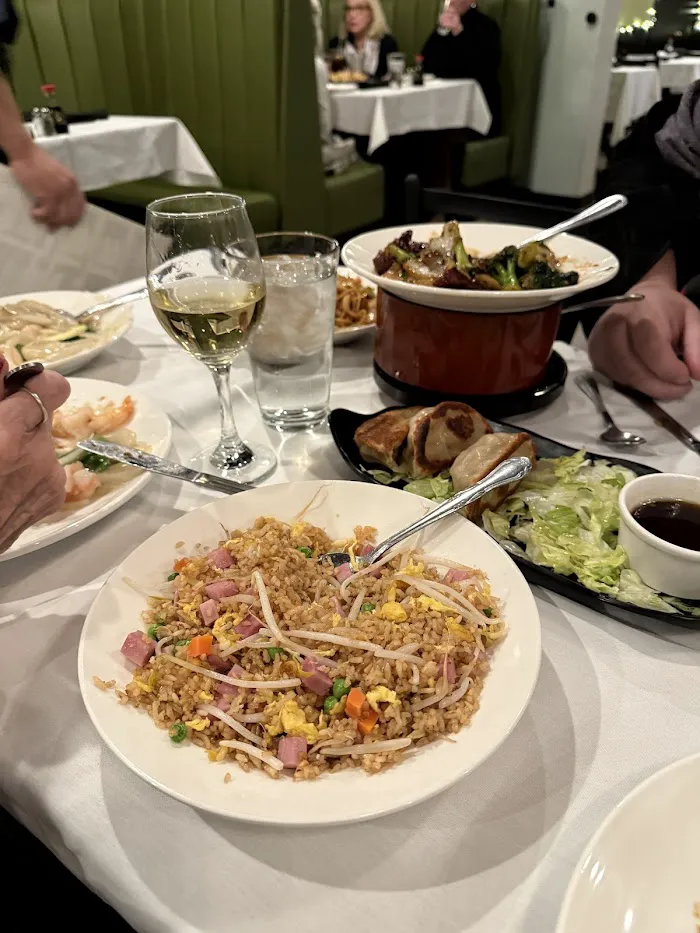 Gary's Asian Bistro 8