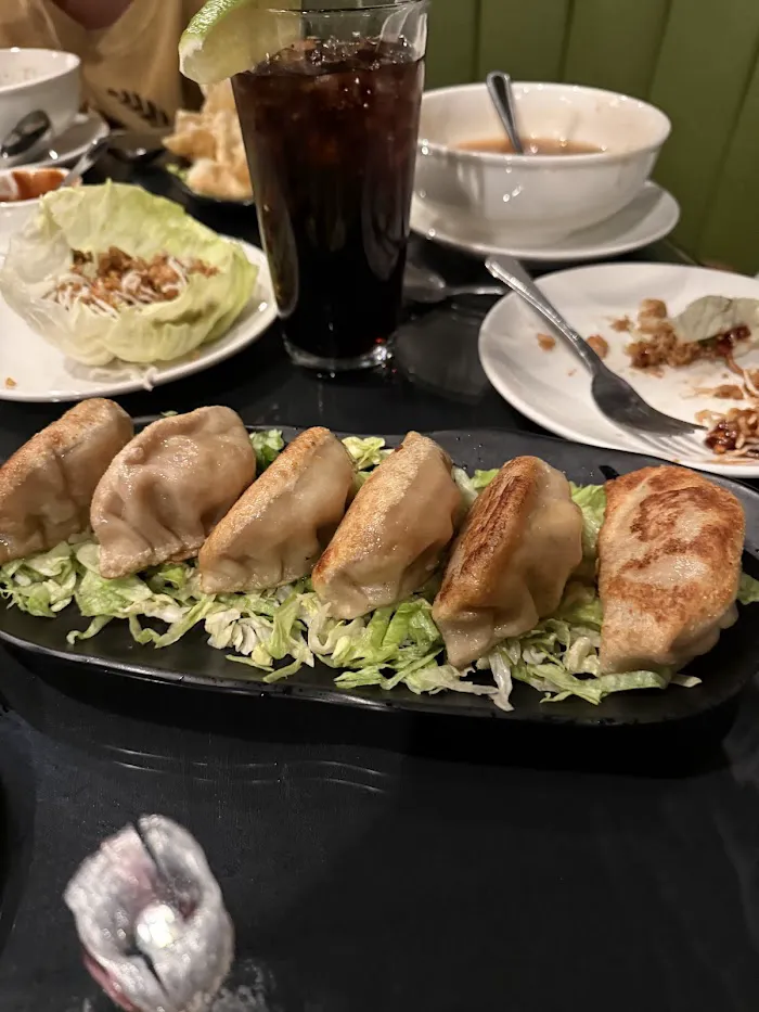Gary's Asian Bistro 6