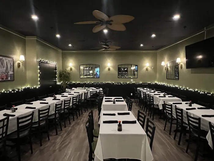 Gary's Asian Bistro 3
