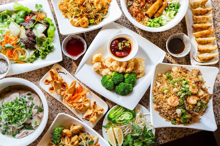 Heights Asian Cafe 7