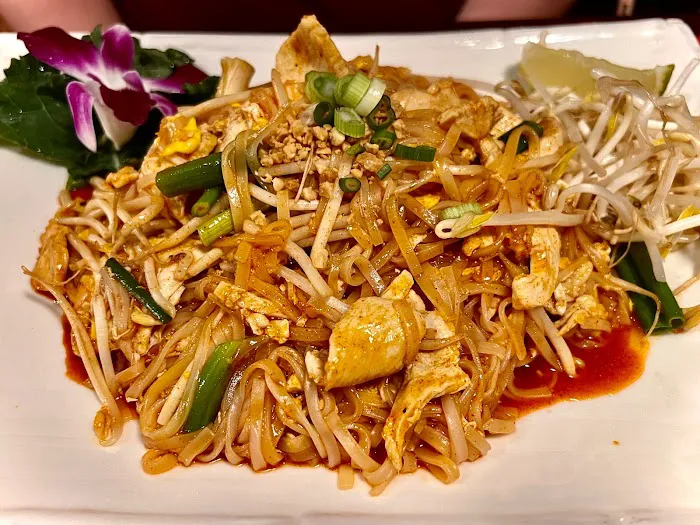 Thai Bay & Sushi Restaurant 10