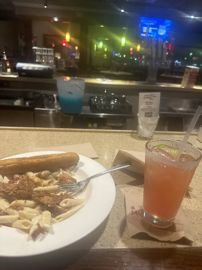 Applebee's Grill + Bar 8