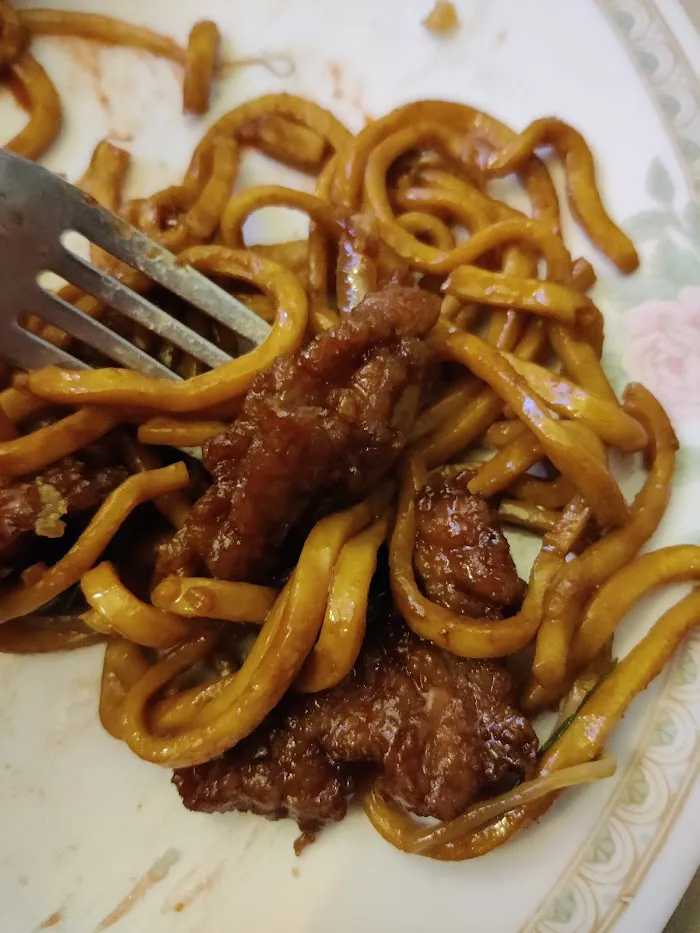 Golden Crown Chinese Restaurant 5