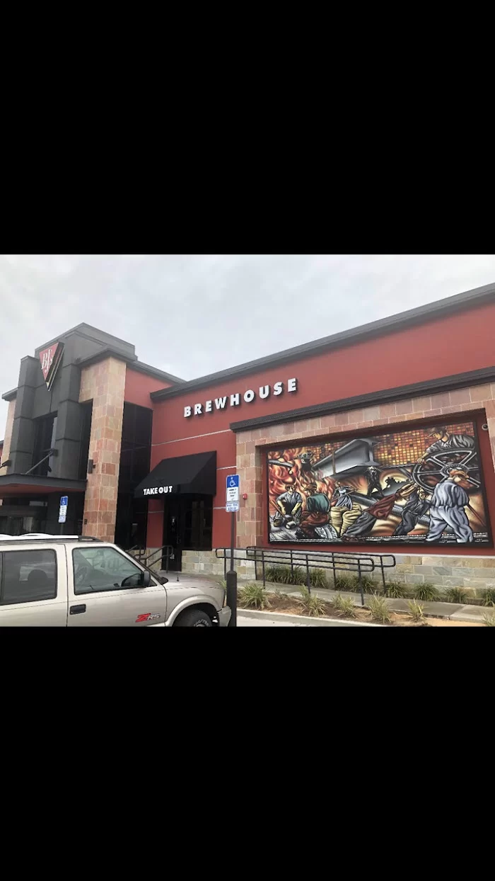 BJ's Restaurant & Brewhouse 1
