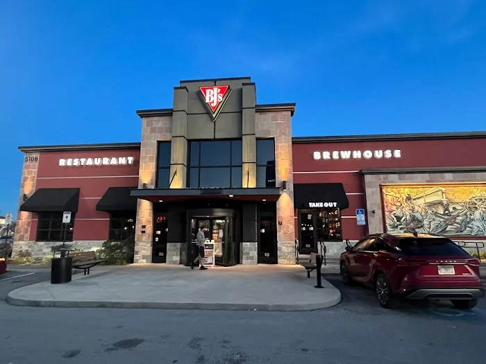 BJ's Restaurant & Brewhouse 5