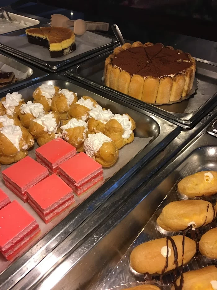 Grand Buffet 10