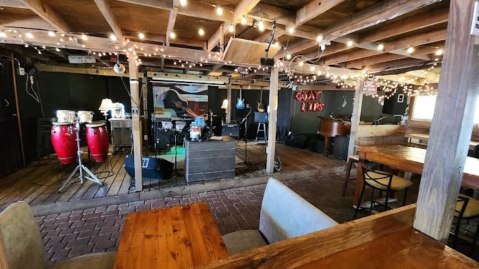 Goat Lips Chew & Brew House 7