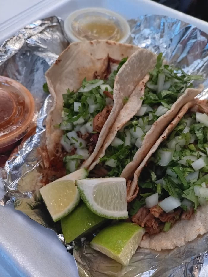 Los Panchos Tamales y Tacos 7