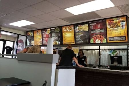 Wow Wing & Deli