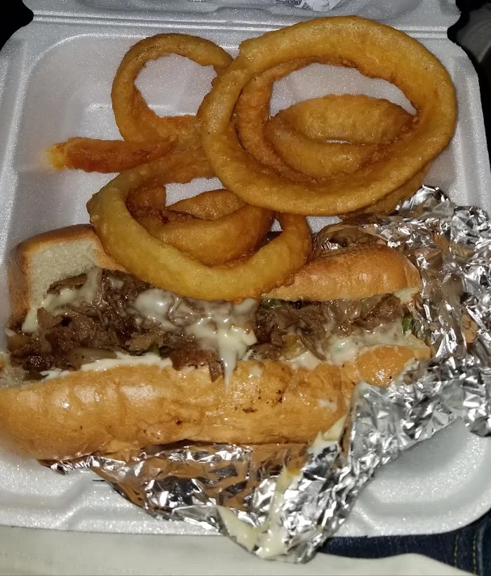 Wow Wing & Deli 6