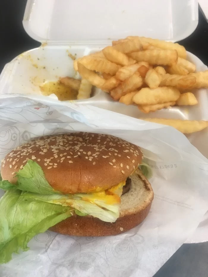 Wow Wing & Deli 8