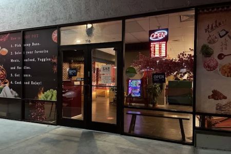 Lee’s KBBQ Hot Pot