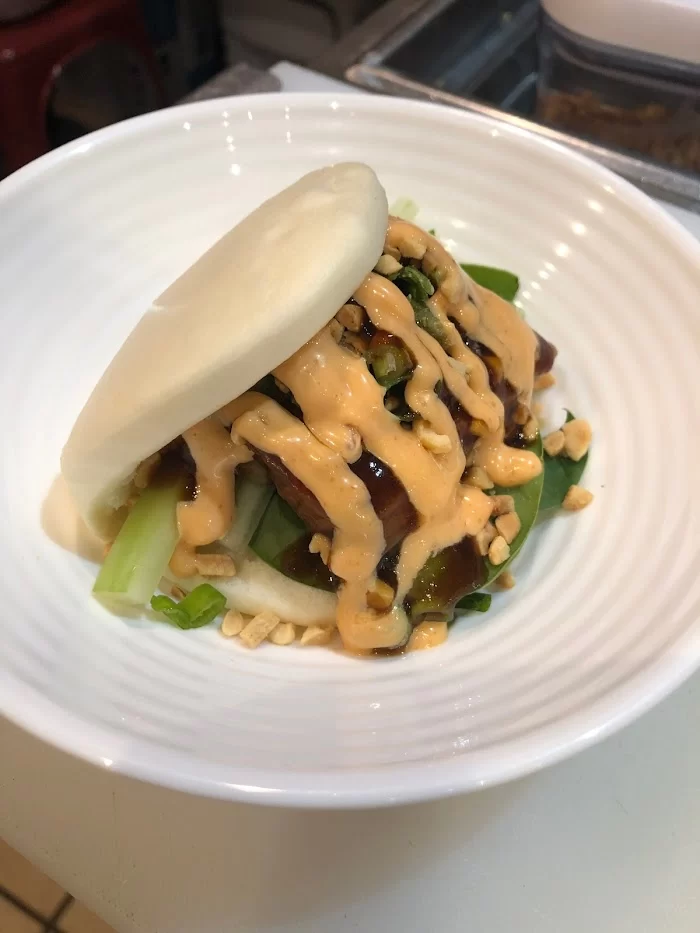 Fang's Poke & Bao 6