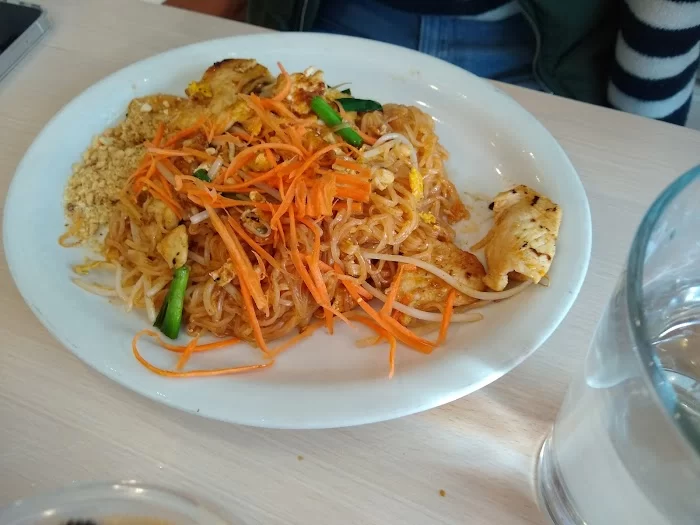 Boom Thai Restaurant 3