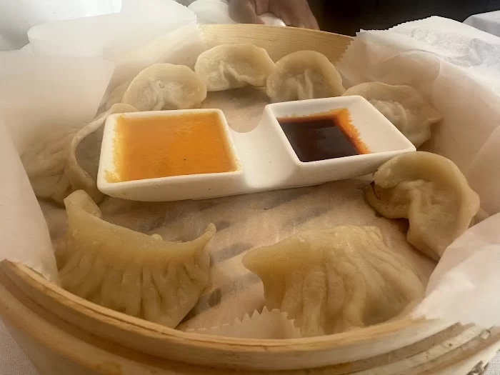 Taste of Everest - An Authentic Indian & Nepalese Cuisine and Bar 5