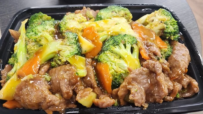 Chung Hing Chinese Kitchen/ Bellmore 7