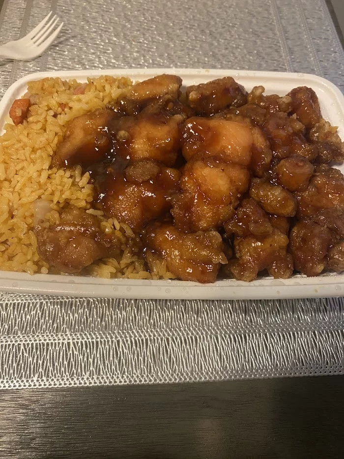 Lee's Szechuan Kitchen 5