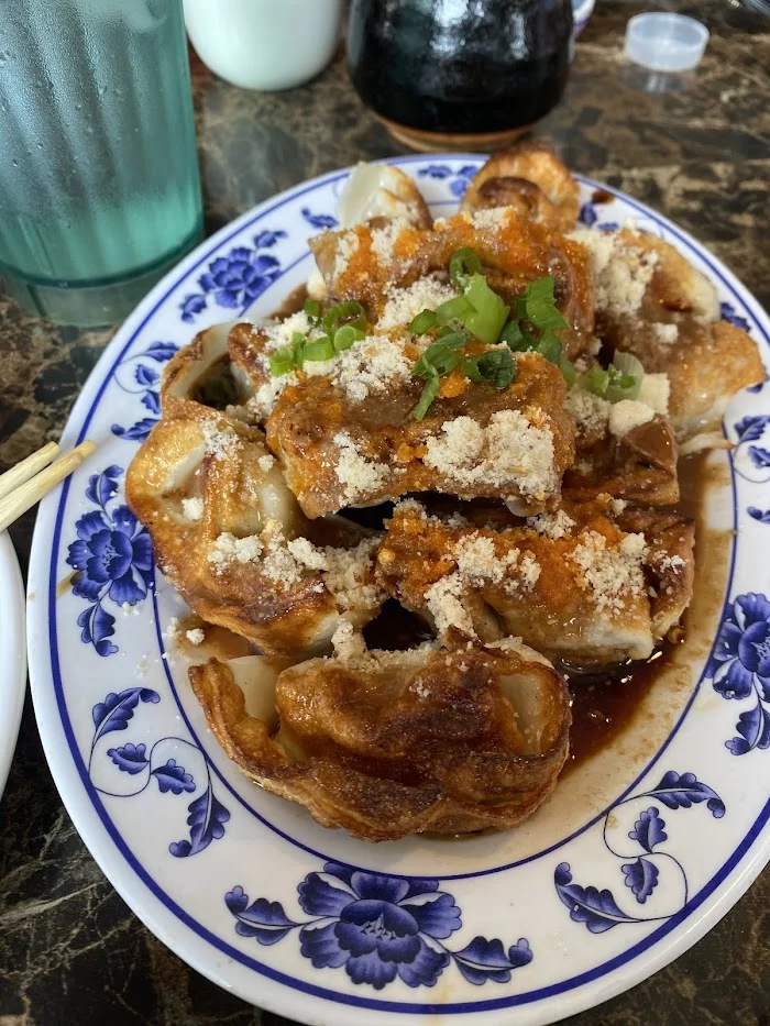 Liu's Shanghai 7