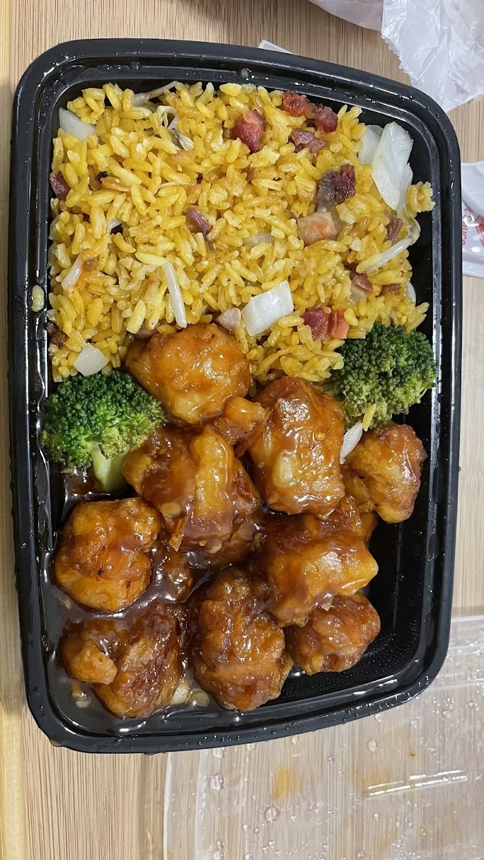 DRAGON KING (formerly Wok N Roll) 6
