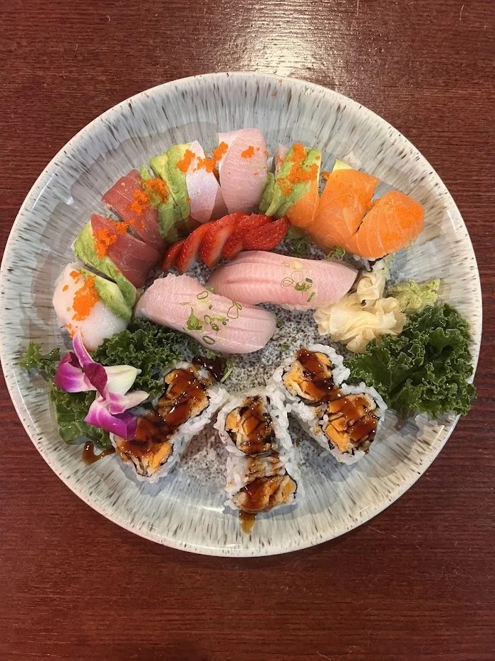 Mintea Sushi Asian Bistro 6