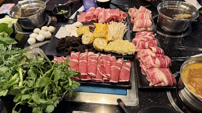 V-YAN Hot Pot & BBQ 3