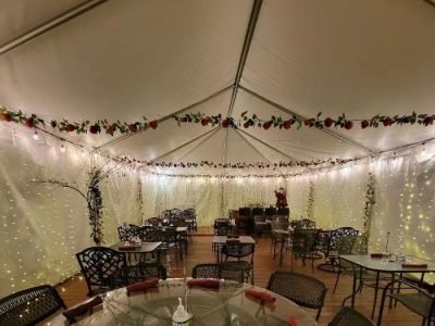 Quenas Restaurant 0