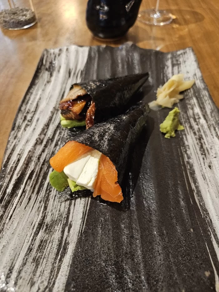 MIKU Sushi Bar and Restaurant 10