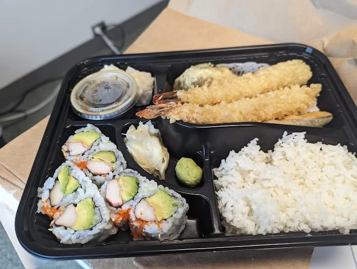 Kira Asian Bistro 5