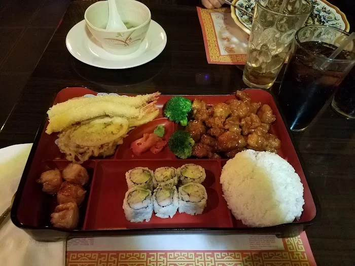 Tommy Chengs Asian Cuisine 7