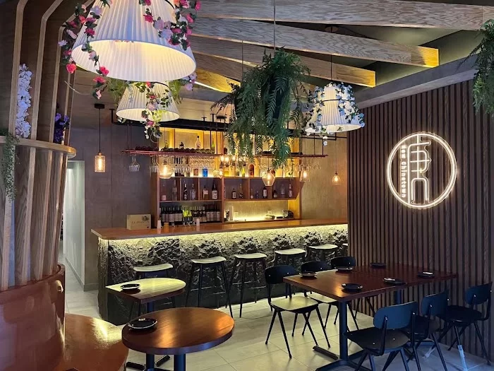 New Chinatown Restaurant and Bar | Asian Fusion | Chinese and Thai Food 8