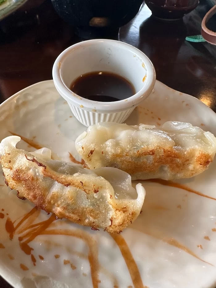 East Gate Chinese and Japanese Restaurant 6