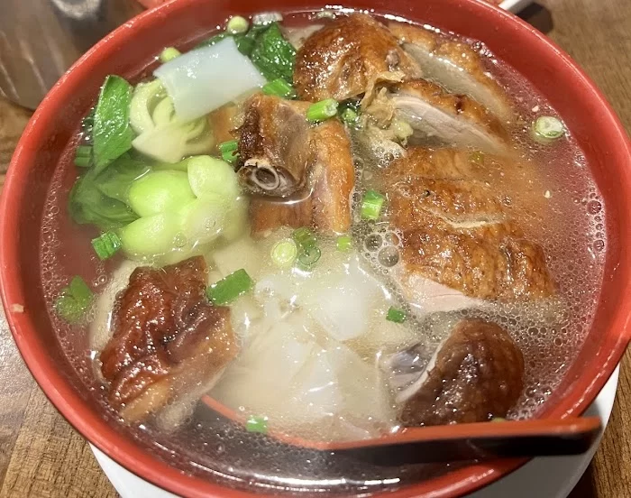Mee Noodle Shop & Grill 5
